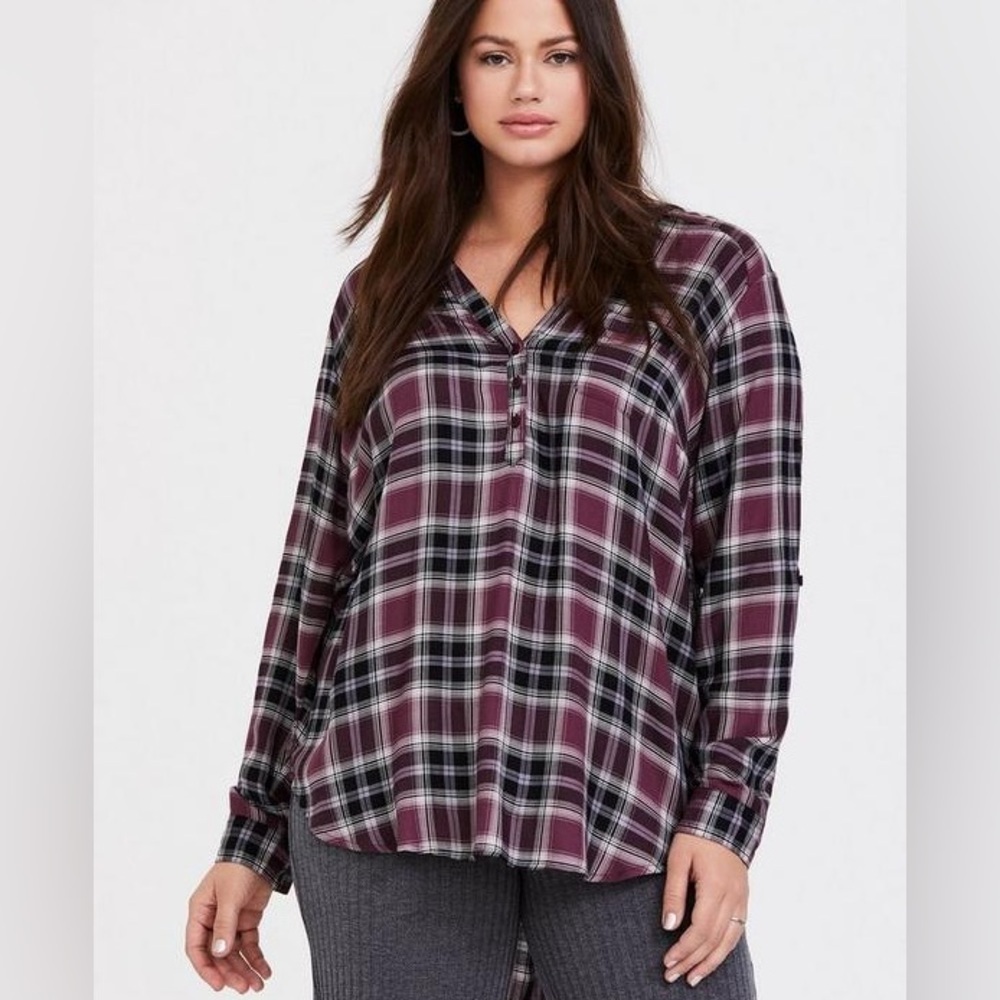 Torrid Plaid Twill Henley Tunic Top Long Sleeve Purple Black SIZE 2